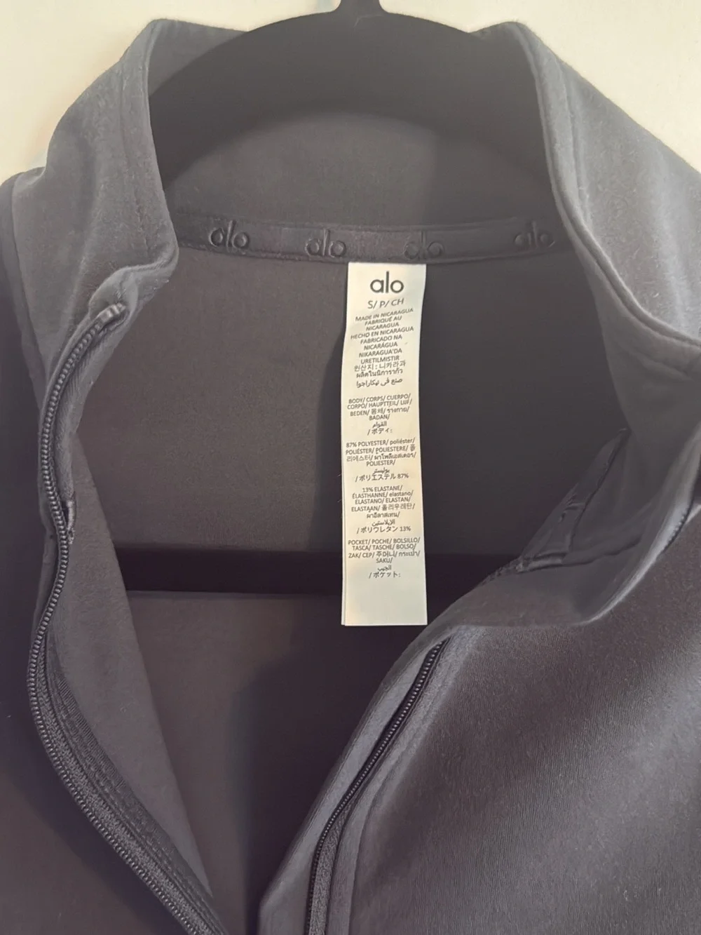 Alo Small Alosoft 1/2 Zip Rapid Pullover in Gray